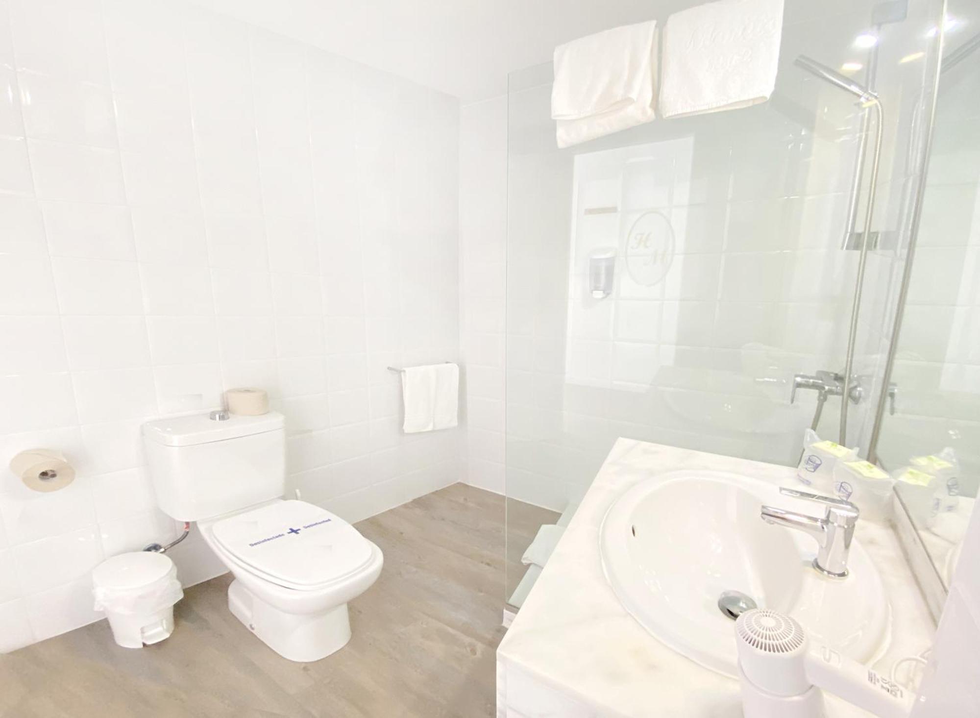 Apartamentos Morito Beach Кала Милор Екстериор снимка